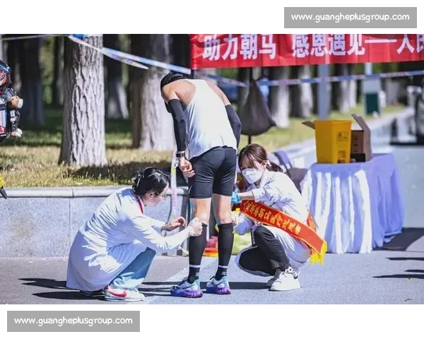 聚焦邀请赛事盛况 探索顶级选手竞技魅力与荣耀瞬间